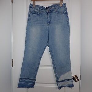 Bandolino Millie Ankle Women's Raw Hem Distressed Light Wash Jeans size 16